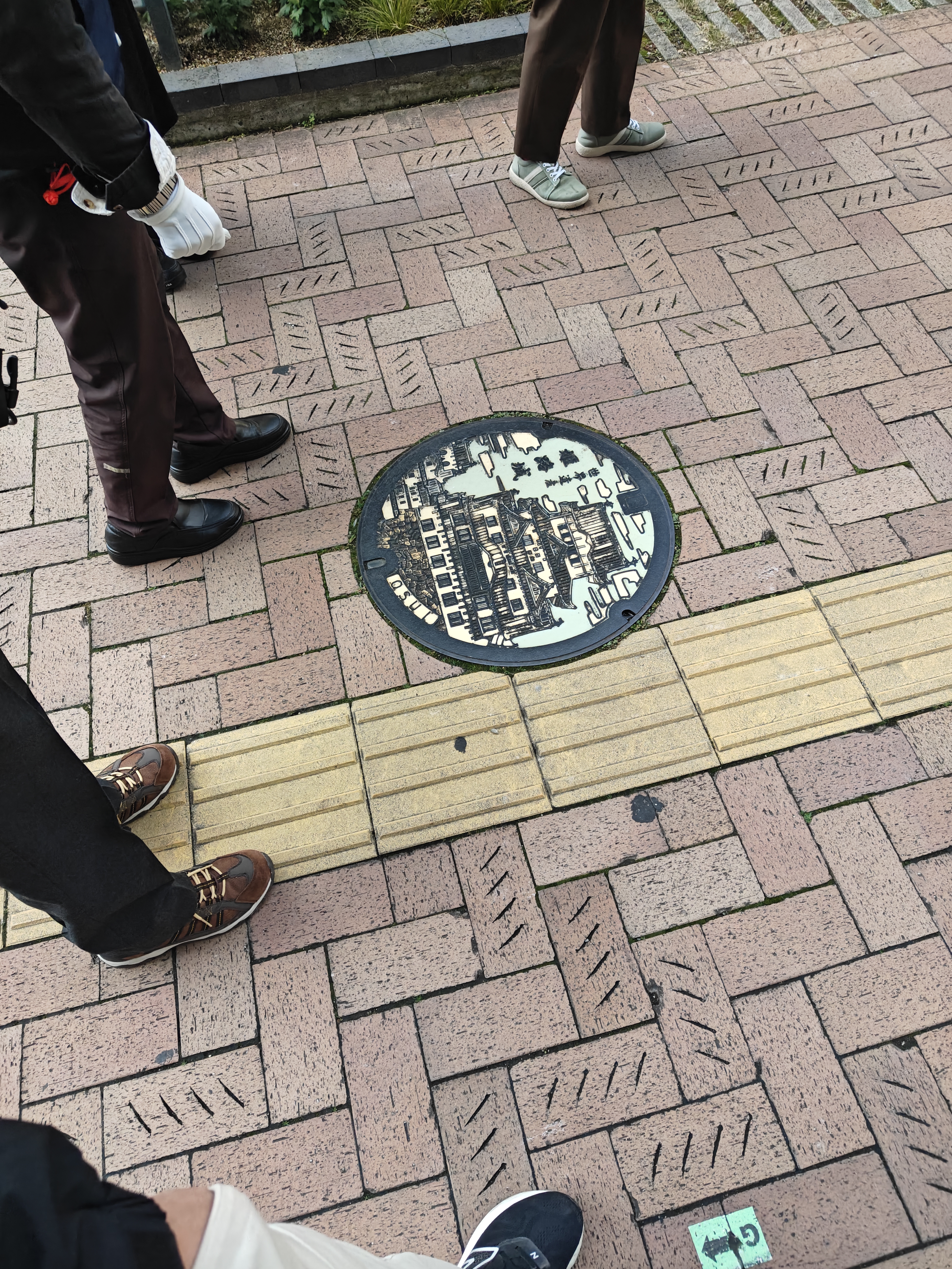 姬路城设计的井盖